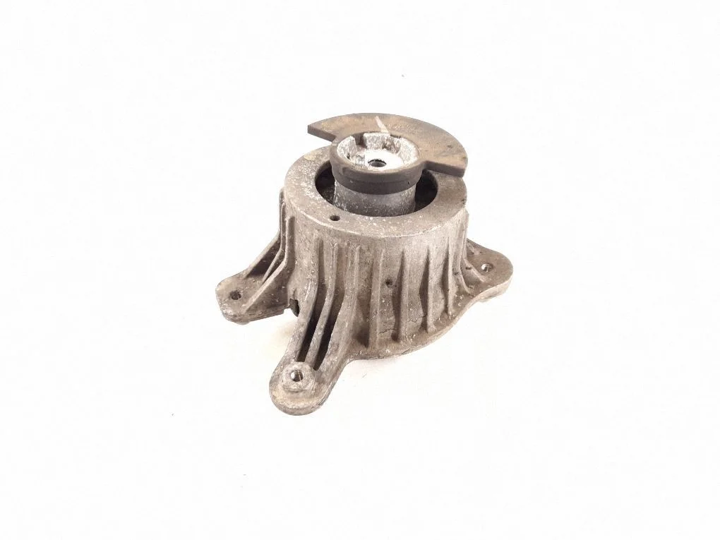 Engine mount bracket 2132400500
