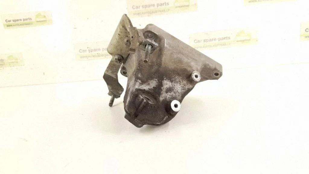 Engine mounting bracket 2722234504