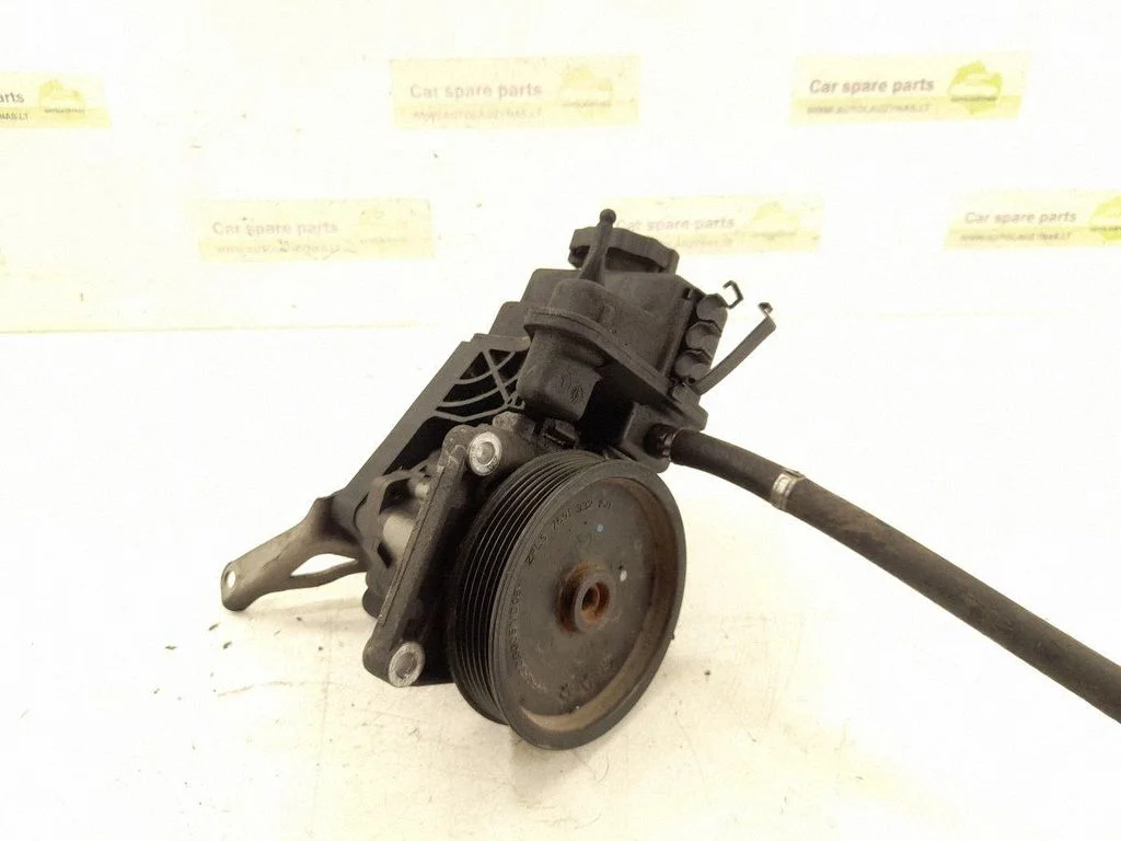 Roolivõimendi pump – Mercedes-Benz C-klass AMG W204 (2007-2014)