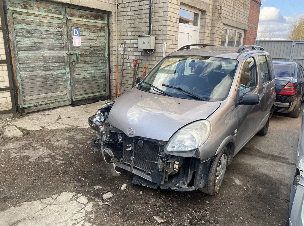 Toyota Yaris Verso
