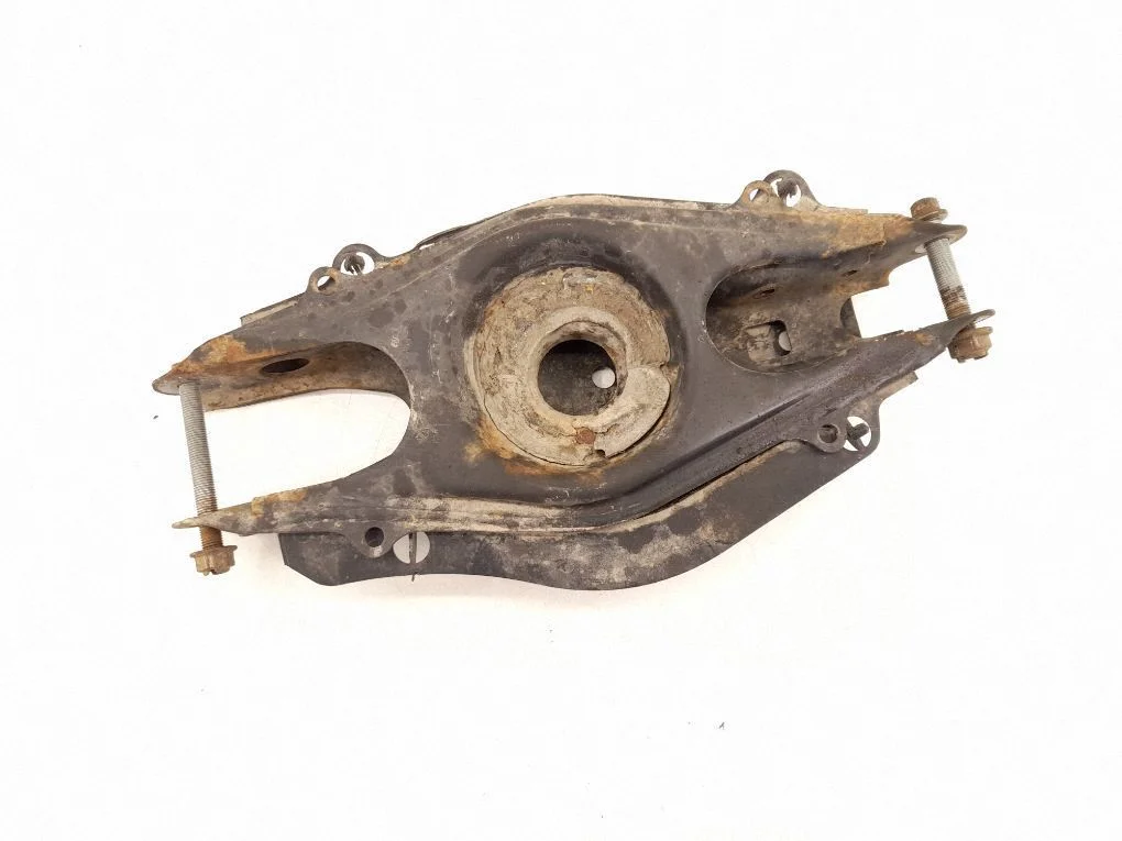 Rear control arm 2043502006
