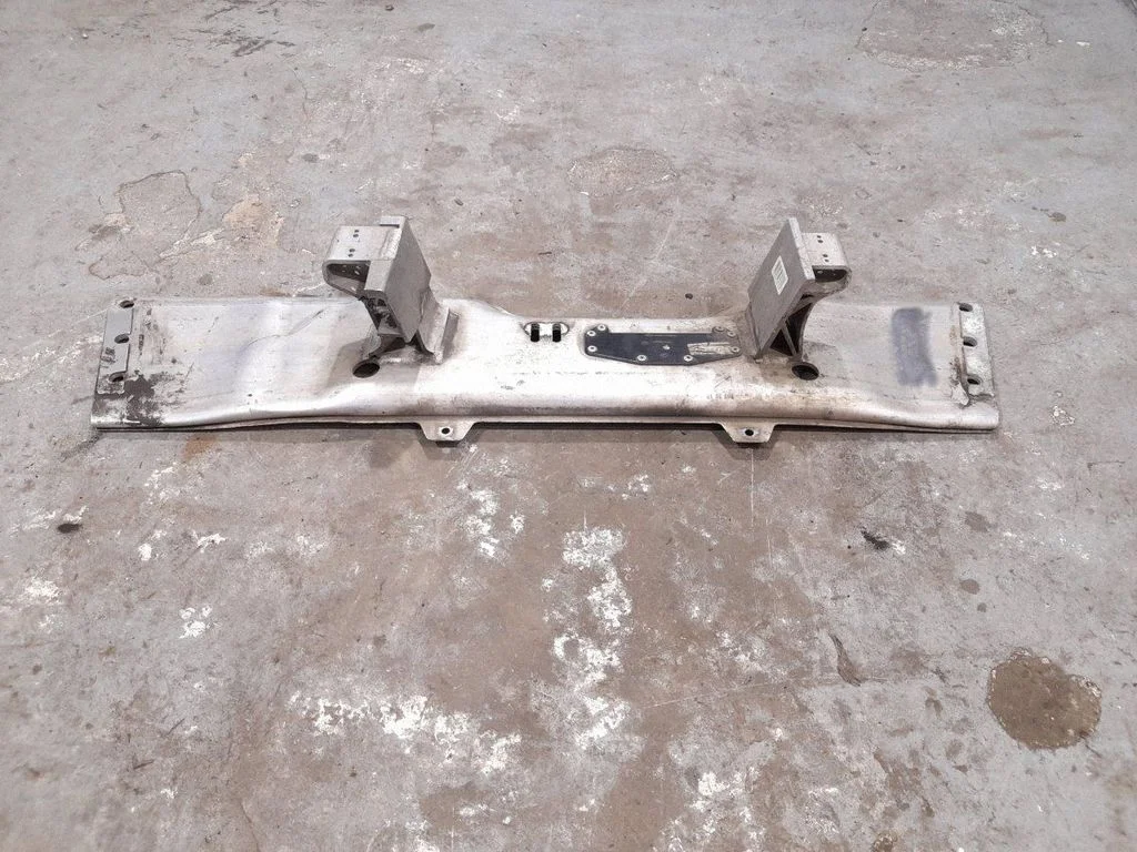 Gearbox mounting bracket 1662400600 – Mercedes-Benz GLS-Class X166 (2015-2019)