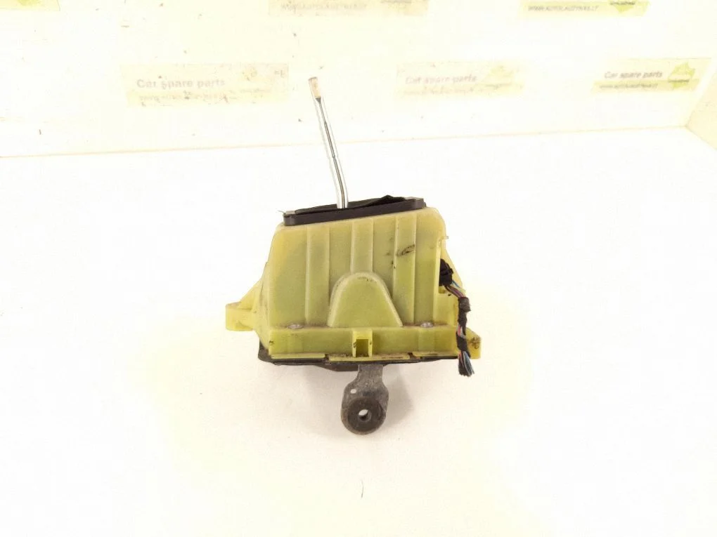 Gear selector mechanism 2042673724