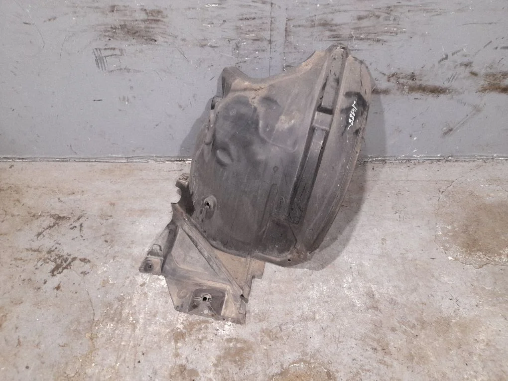 Front wheel arch liner splash guards 2126903130