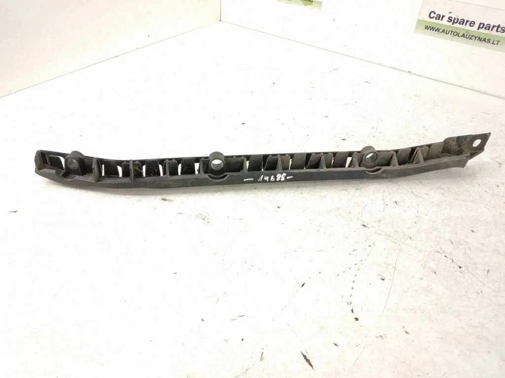Rear bumper mounting bracket – right