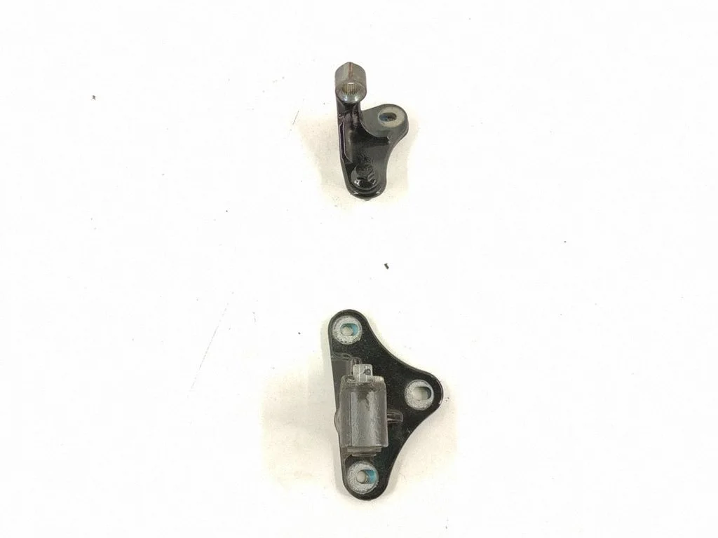 Front door upper hinge A2517200137