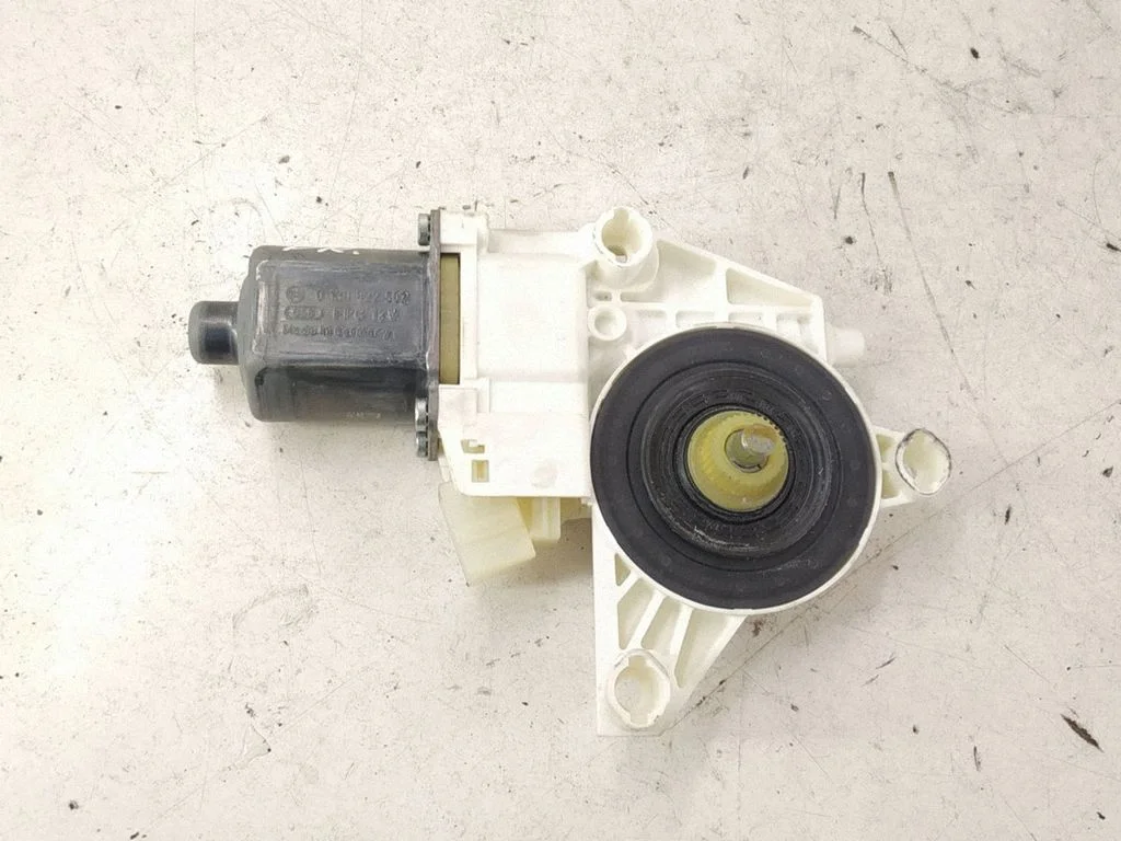 Front door window regulator motor 2048200242