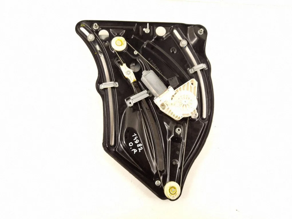 Rear window lifting mechanism without motor 2076700203