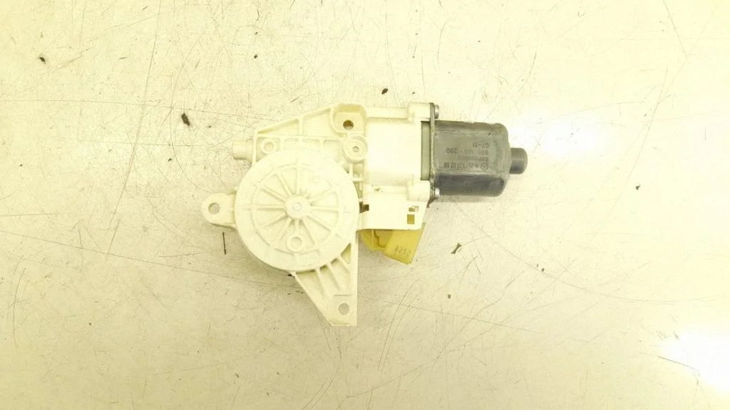 Rear door window regulator motor 2518200208