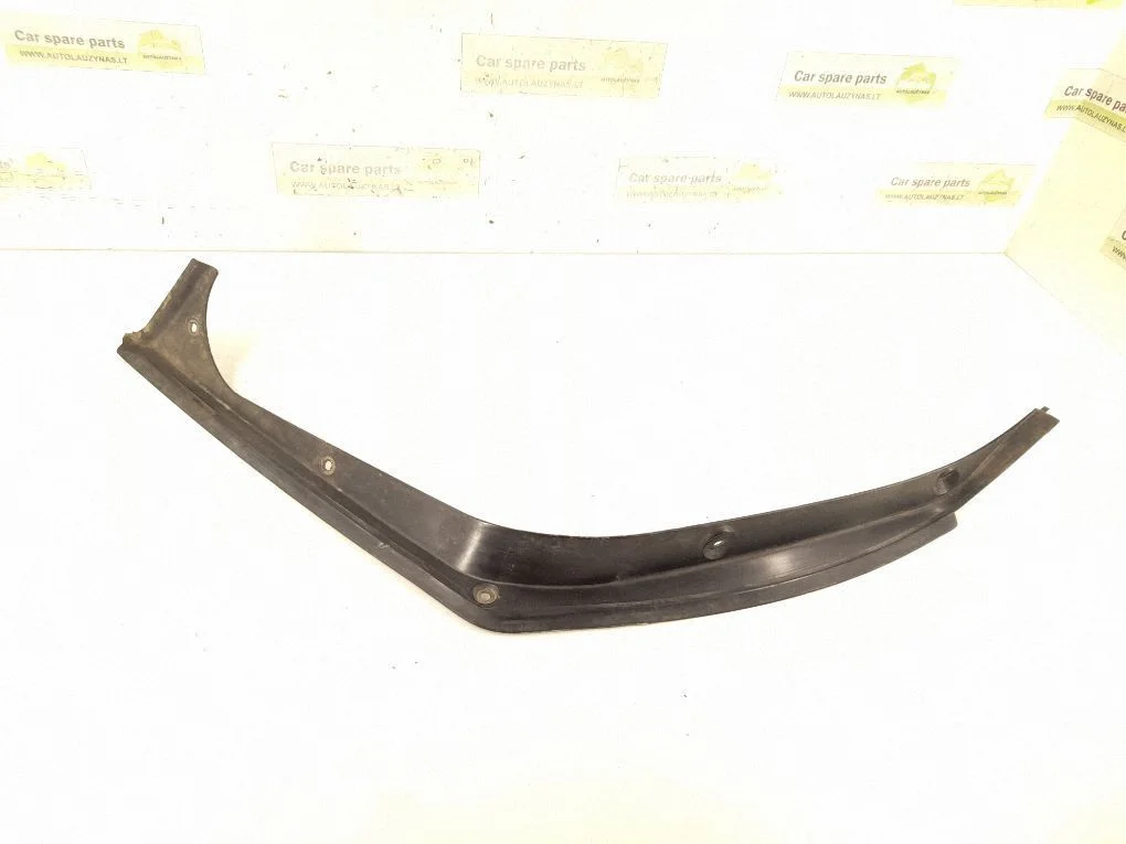 Loading door rubber seal (on body) 2046931533