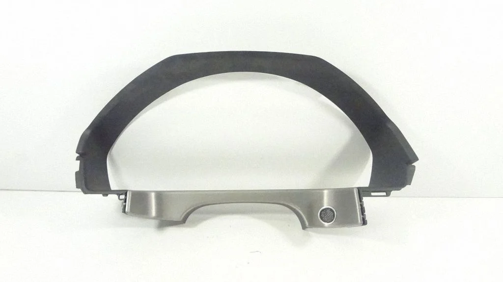 Dashboard trim – Mercedes-Benz E-Class W212 (2009-2016)