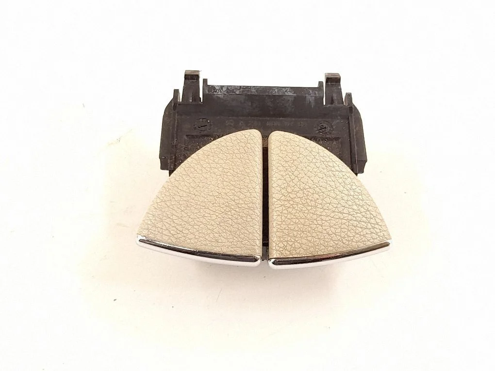Armrest – Mercedes-Benz E-Class W211 (2002-2009)