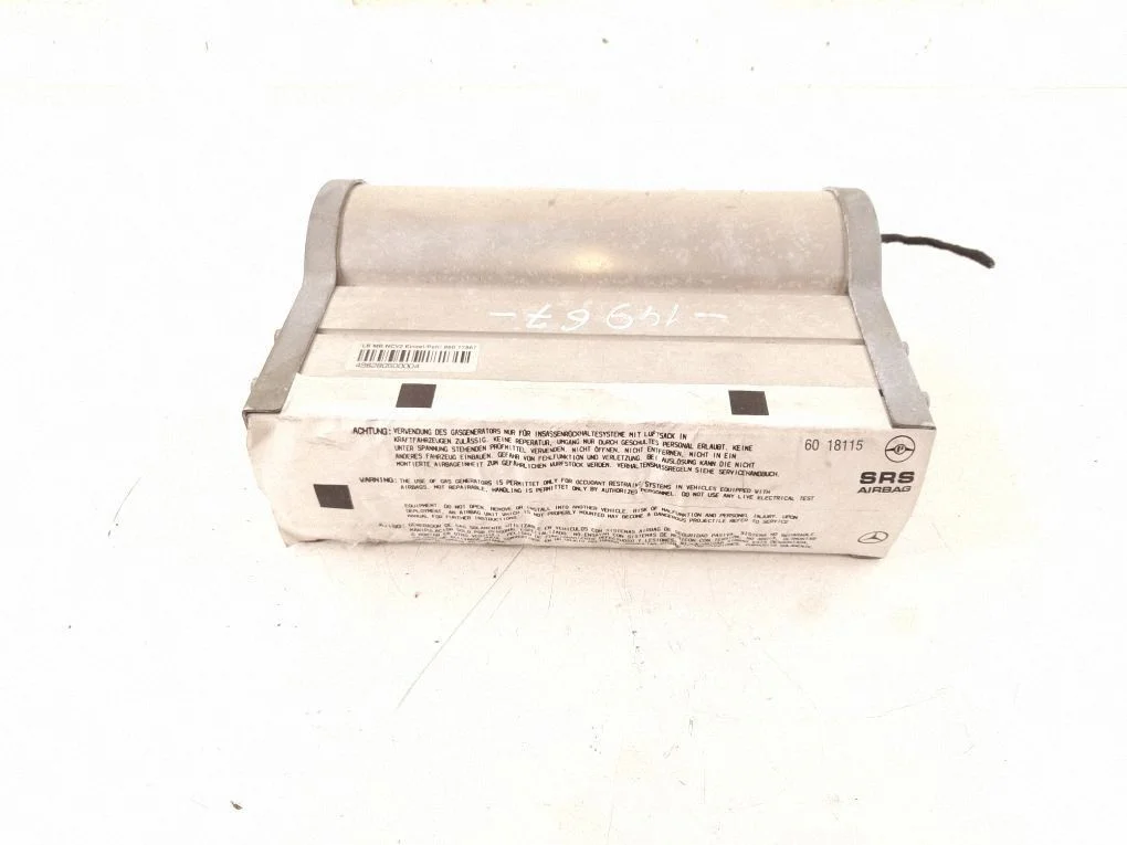 Kõrvalistuja turvapadi 6398600102