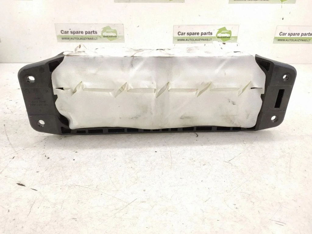 Passenger airbag – Mercedes-Benz GLC-Class C253 (2016-)