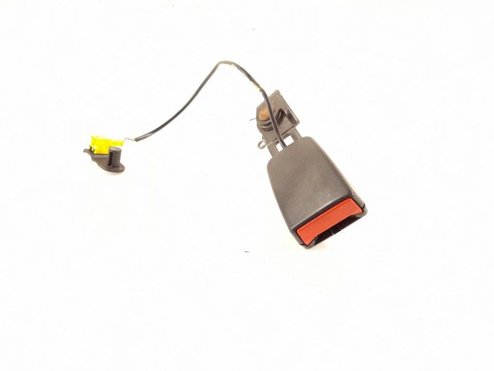 Rear seatbelt buckle 1648600569