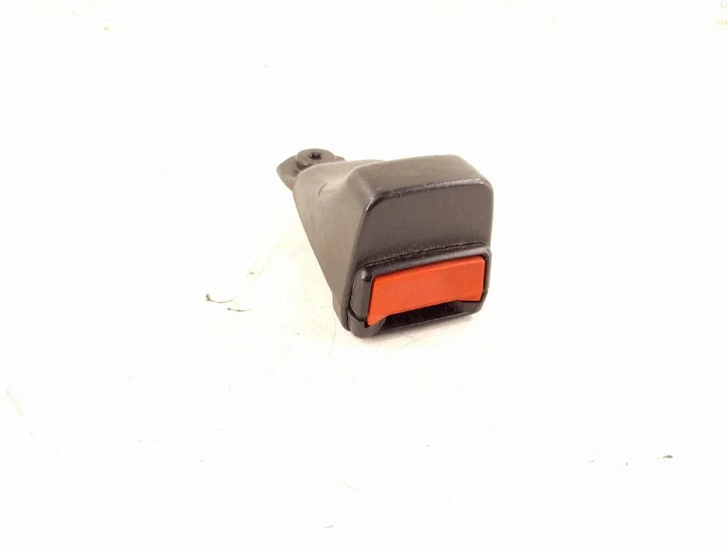 Rear seatbelt buckle 2518601669