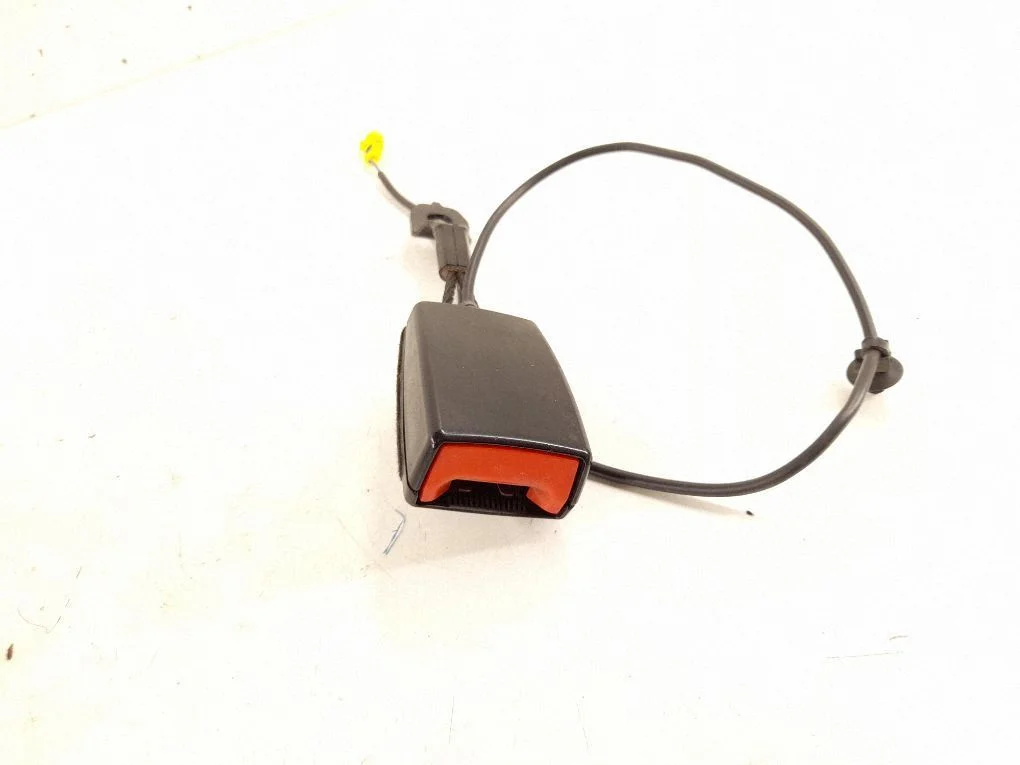 Front seatbelt buckle 2138600169