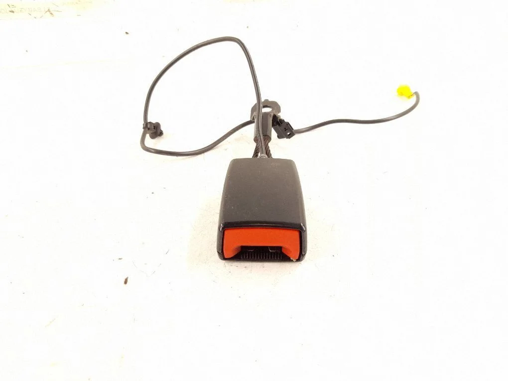 Front seatbelt buckle 2138600169