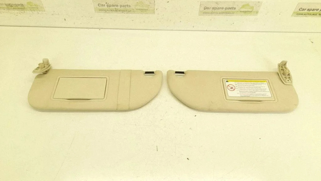 Sun visor – left