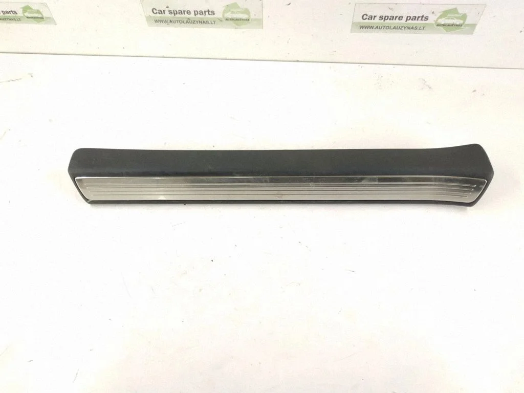 Front sill trim cover – Mercedes-Benz S-Class W222 (2013-)