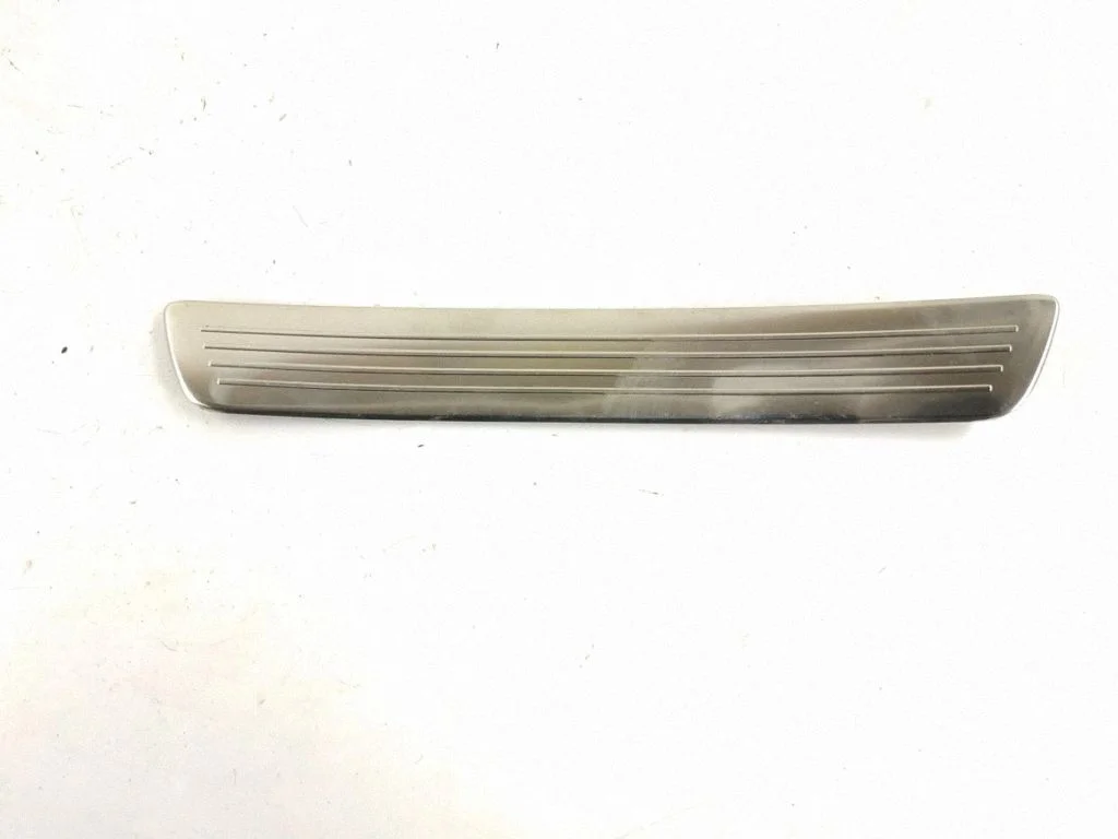 Rear sill trim cover 2226801235