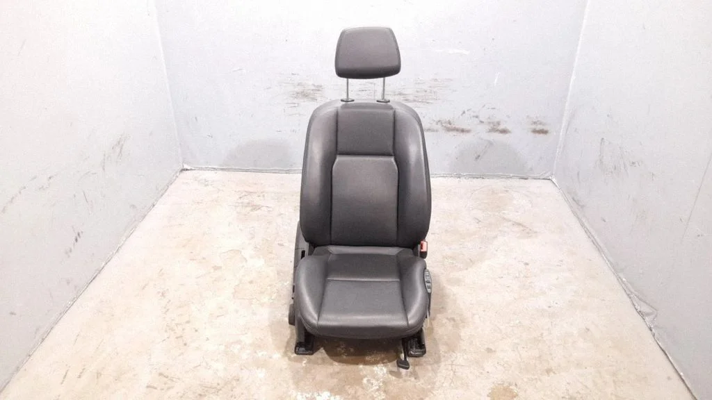 Front passenger seat 2049104036