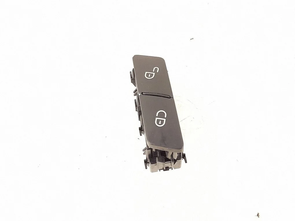 Central locking switch button – Mercedes-Benz C-Class AMG W204 (2007-2014)