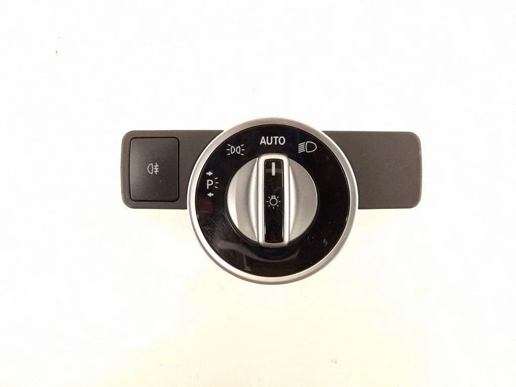 Light switch 2129050551