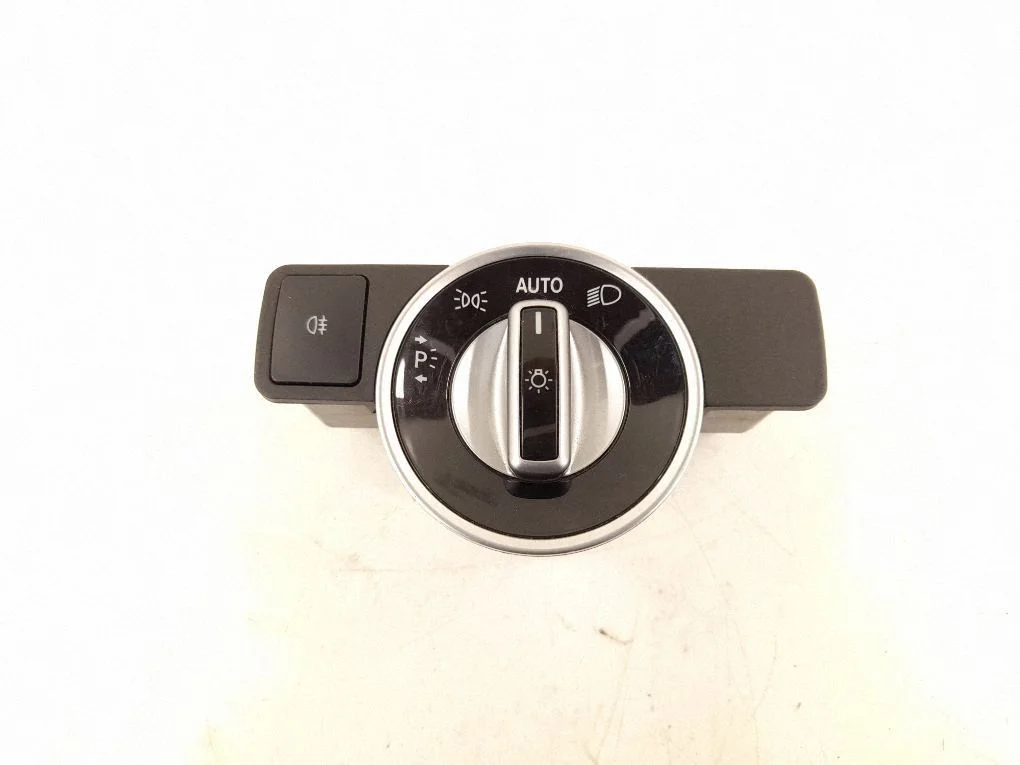 Light switch 2129050551
