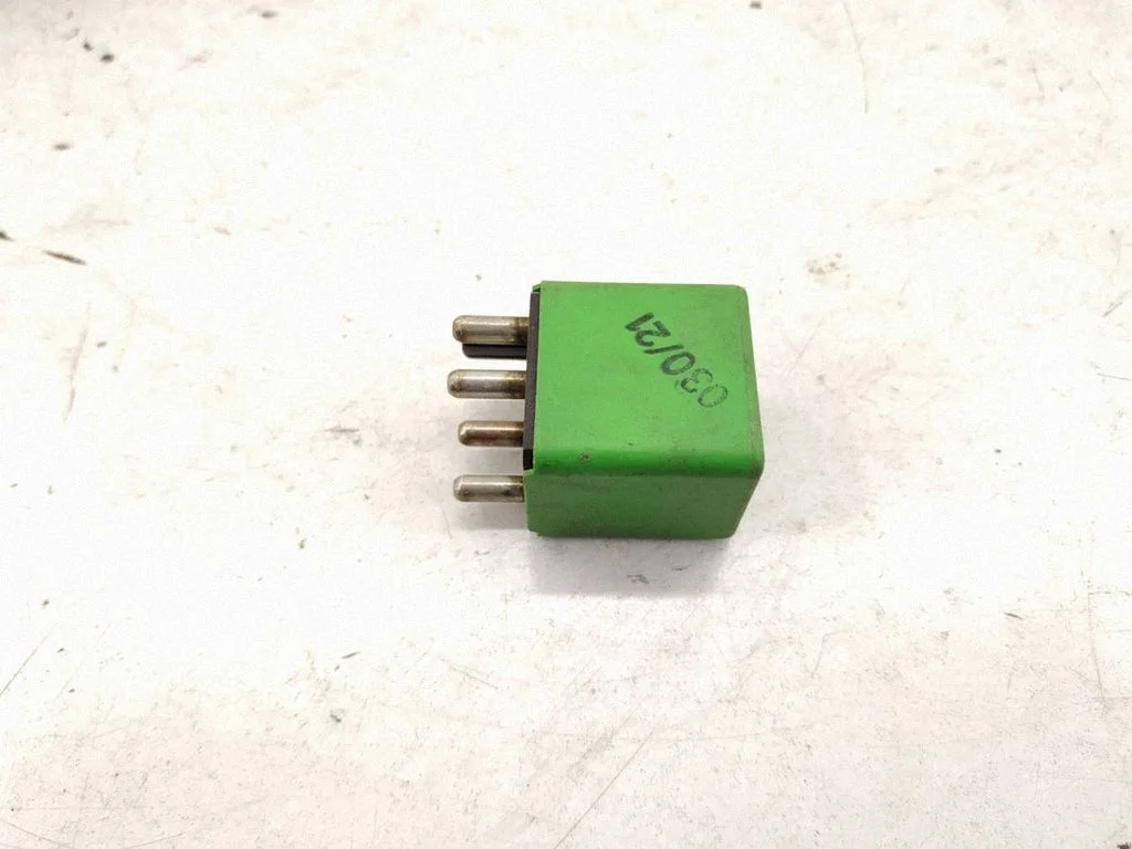 Klaasipuhastite relee A1268202026