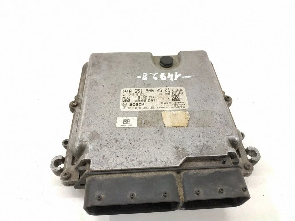 Dzinēja vadības bloks 6519002501