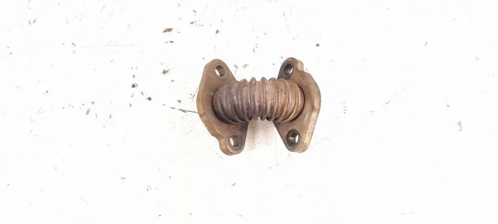 EGR-klapi toru (-d)/ voolik (-ud) – Mercedes-Benz C-klass AMG W204 (2007-2014)