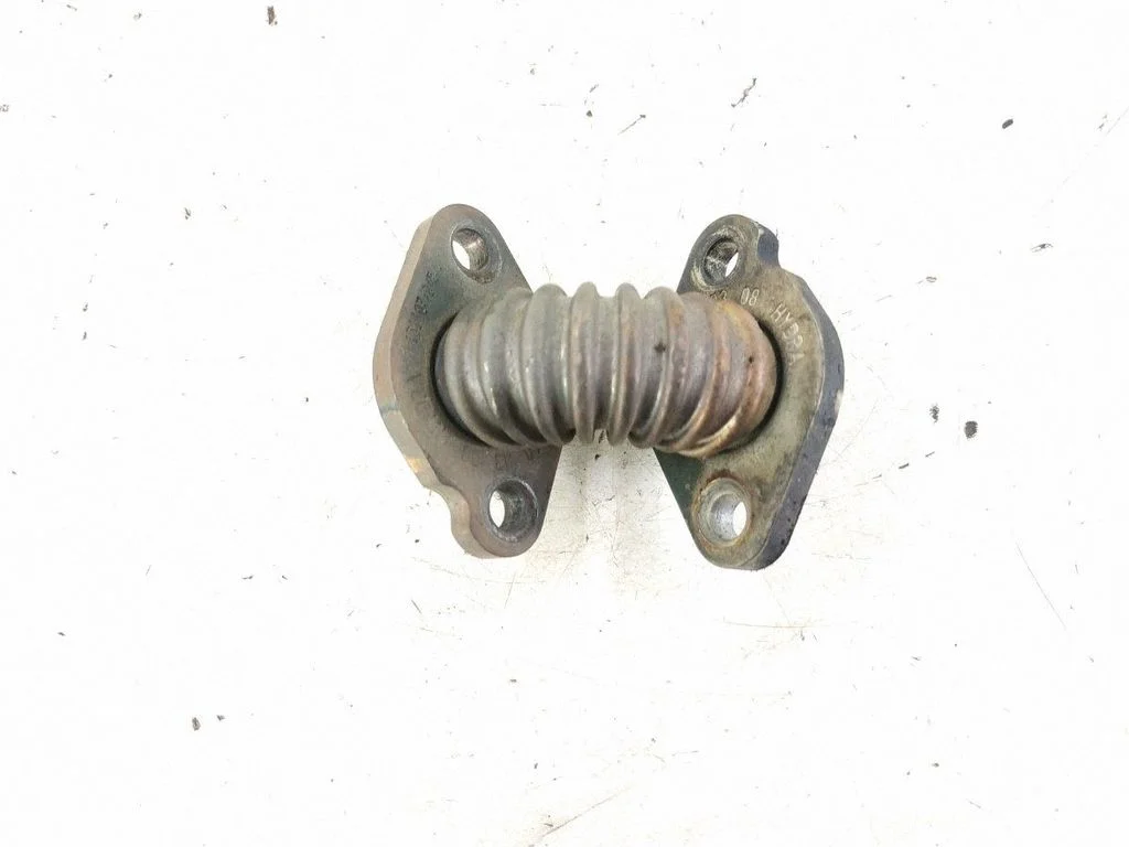 EGR-klapi toru (-d)/ voolik (-ud) 6421401308 – Mercedes-Benz C-klass AMG W204 (2007-2014)