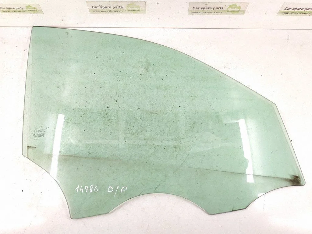 Front door window glass four-door 1667251410