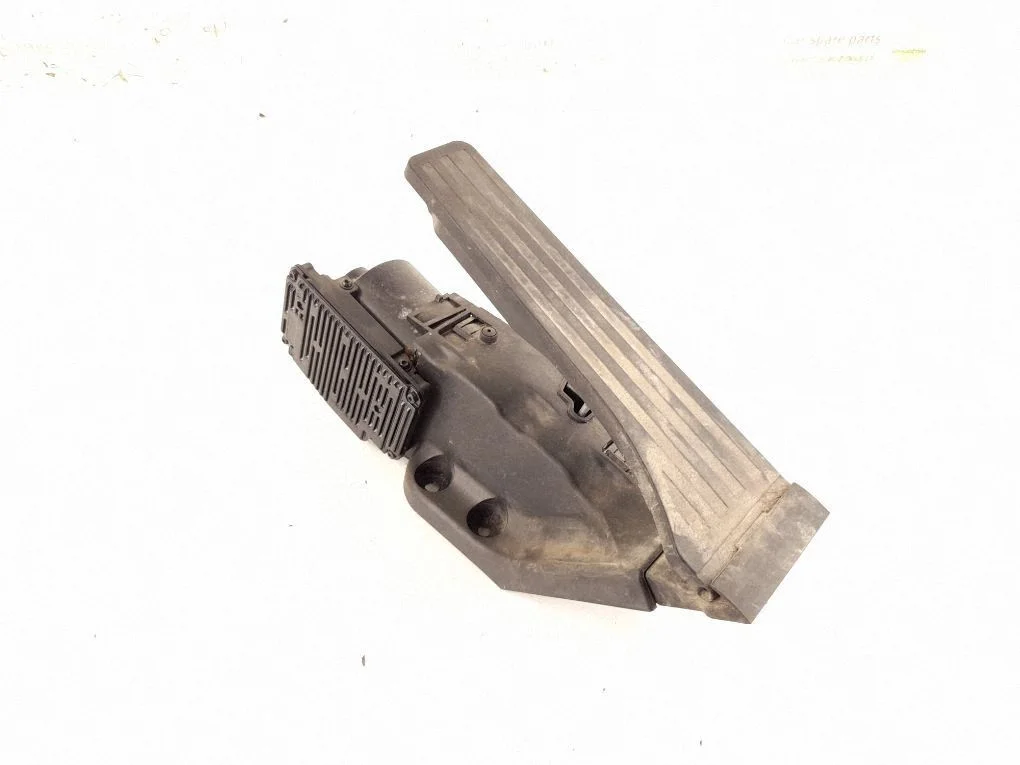 Accelerator throttle pedal – Mercedes-Benz GLC-Class C253 (2016-)