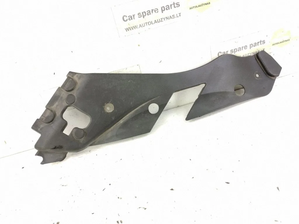 Under headlight/headlamp trim – Mercedes-Benz C-Class AMG W204 (2007-2014)