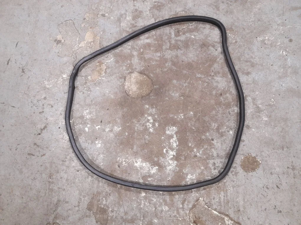 Rubber seal rear door window/glass 2126970151