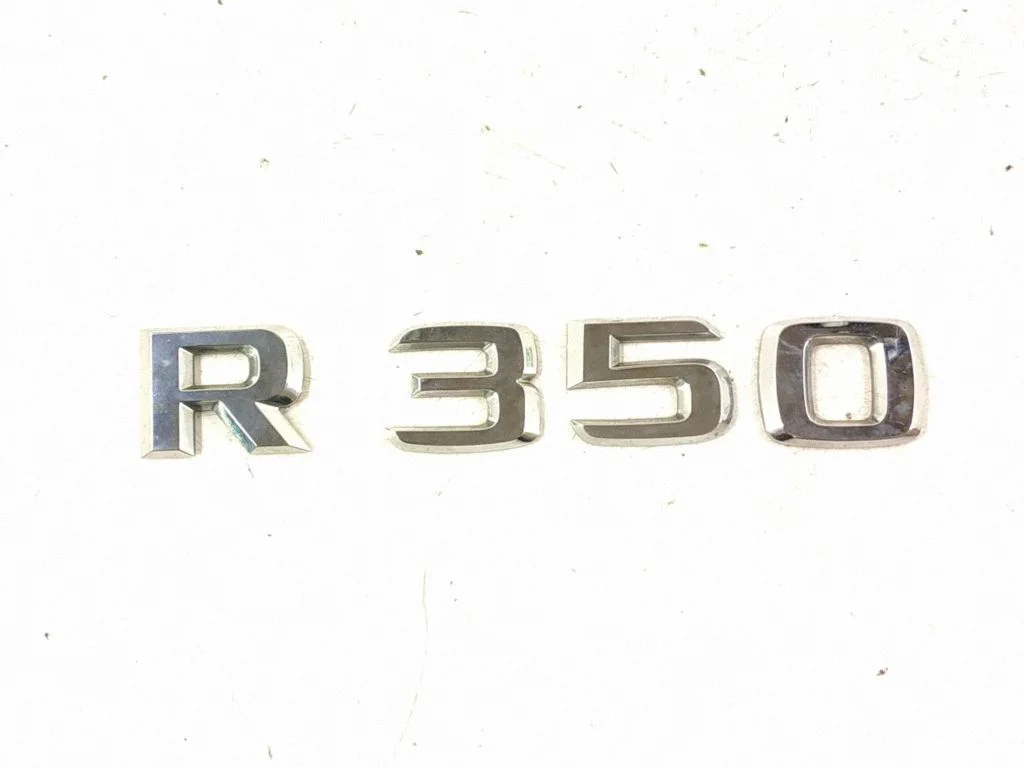 Manufacturers badge/model letters 2518170215
