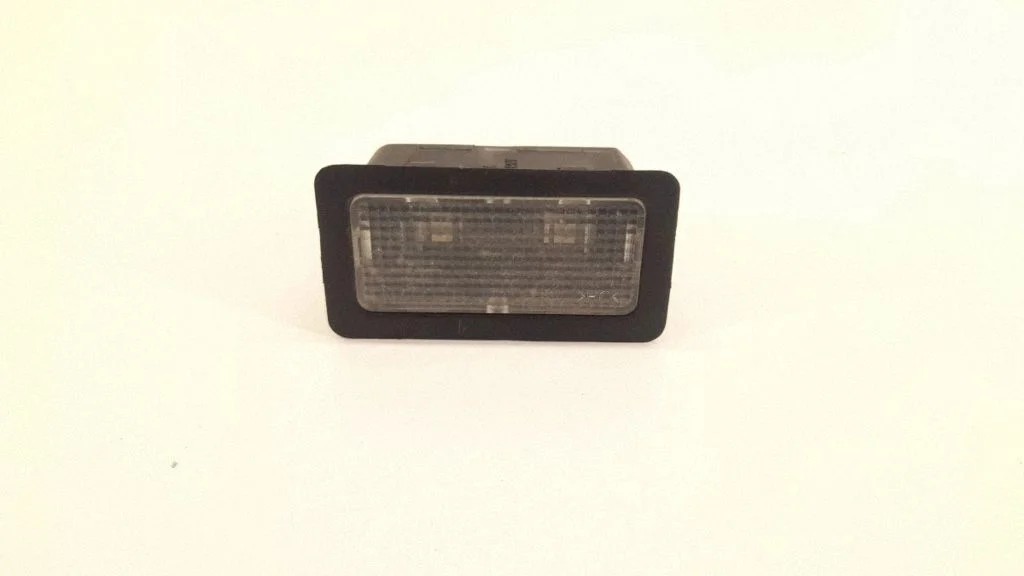 Front door interior light 1638202401 – Mercedes-Benz ML-Class W163 (1997-2005)