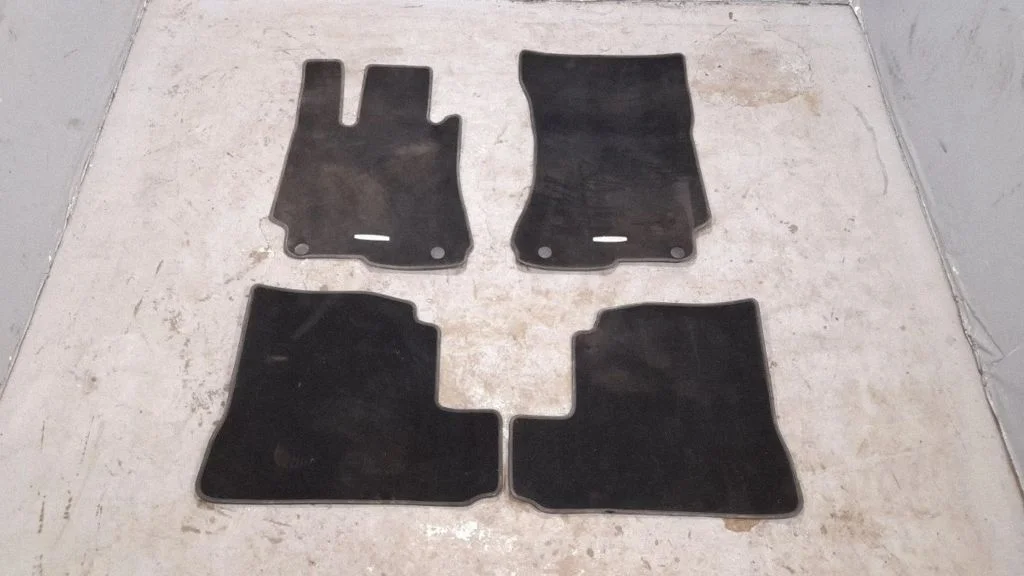 Car floor mat set 2216844103