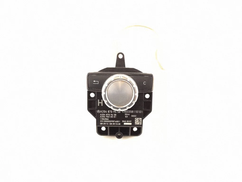 Multimeedia juhtplokk 2048709558 – Mercedes-Benz GLK-klass (X204) (2008-2016)