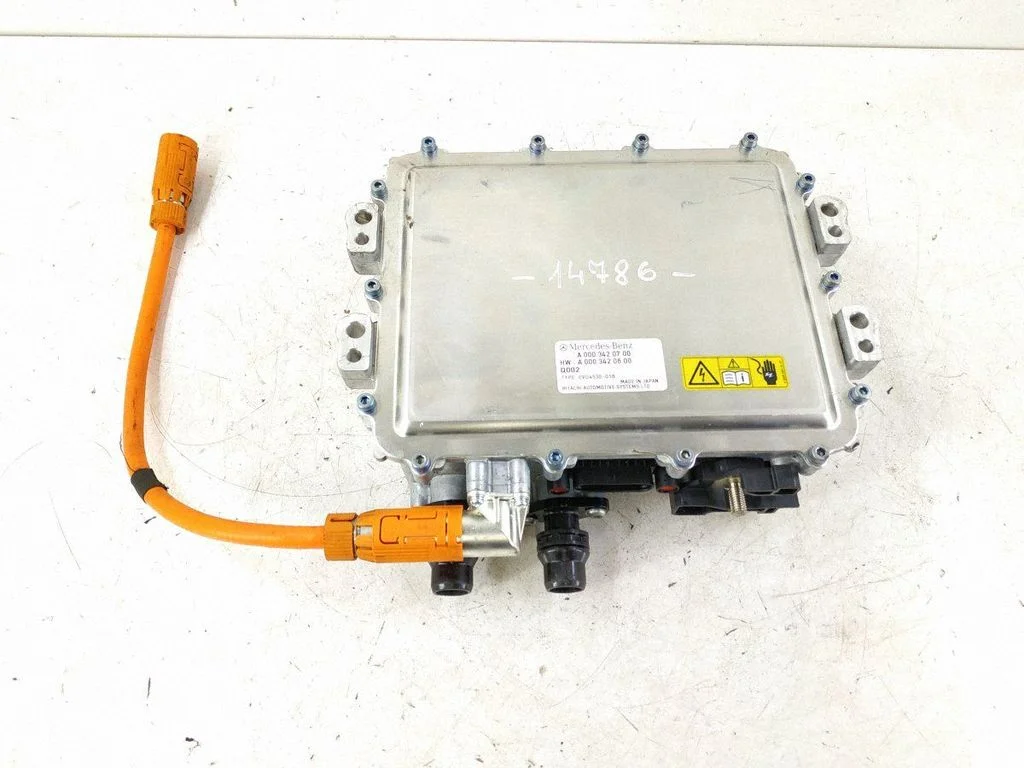 Voltage converter inverter 0003420700