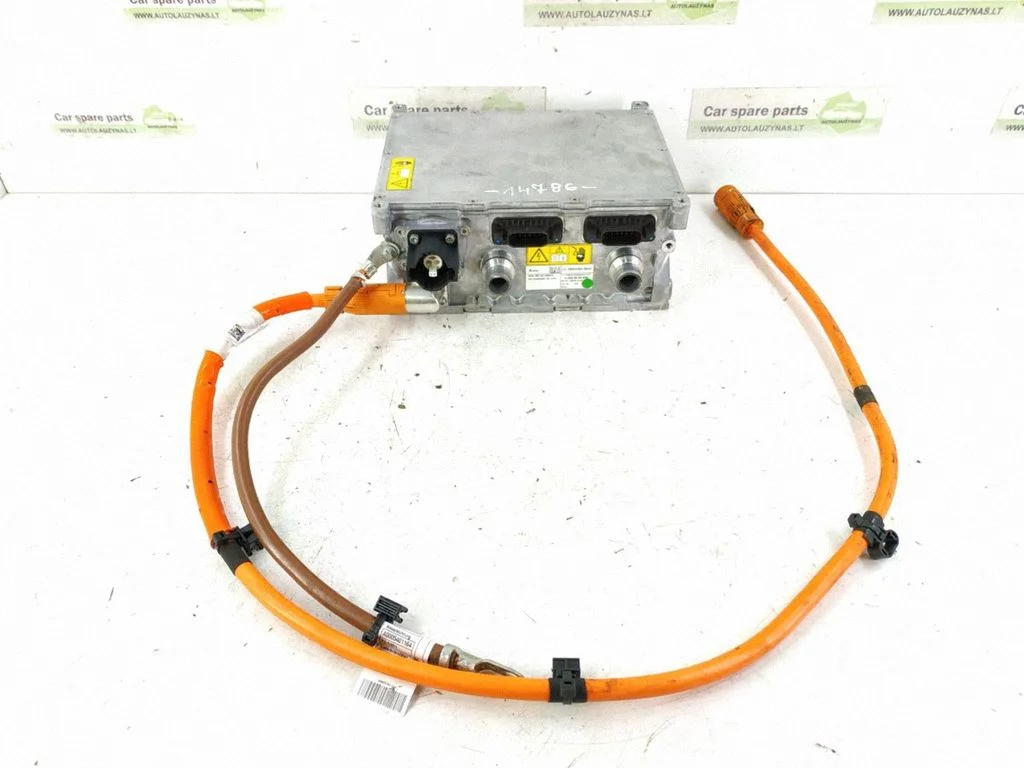 Voltage converter inverter 0009006307