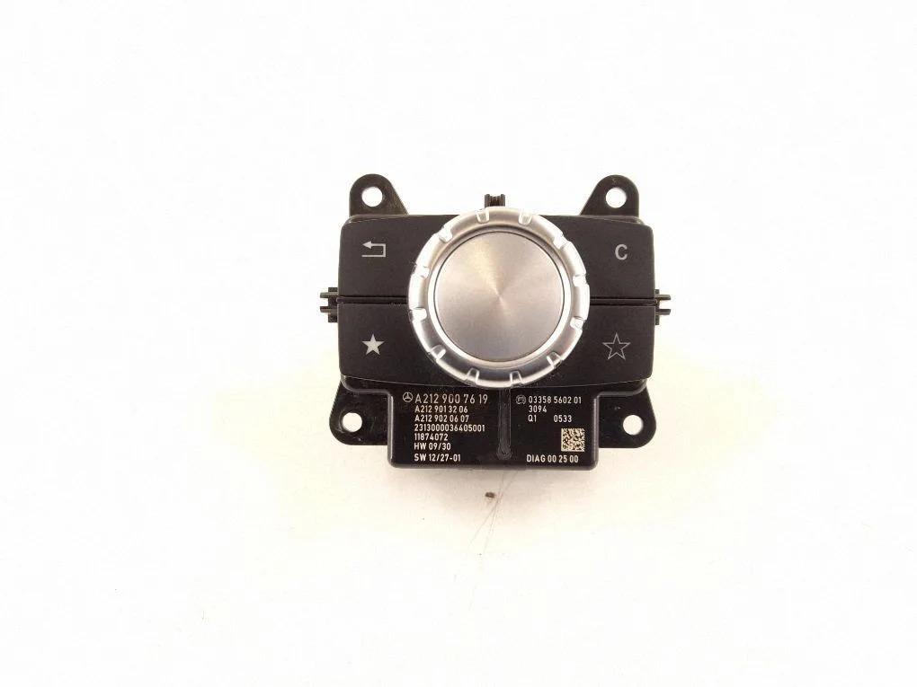 Head unit multimedia control 2129007619