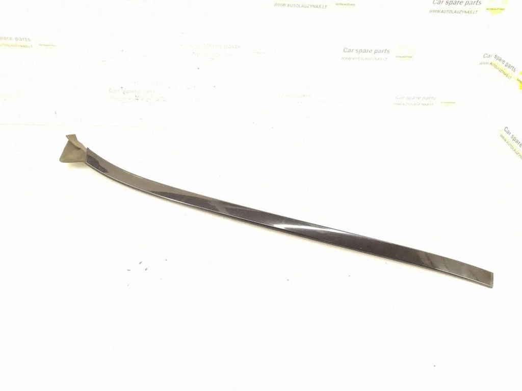 Windshield trim 2126901162