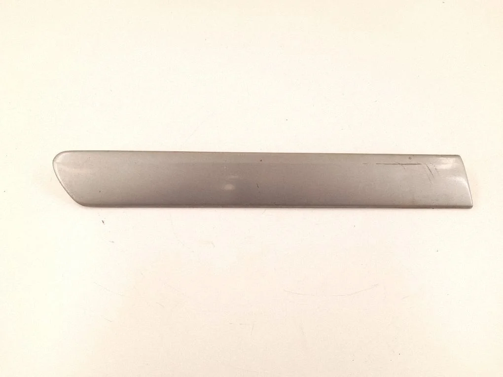 Rear fender molding trim 2086900462