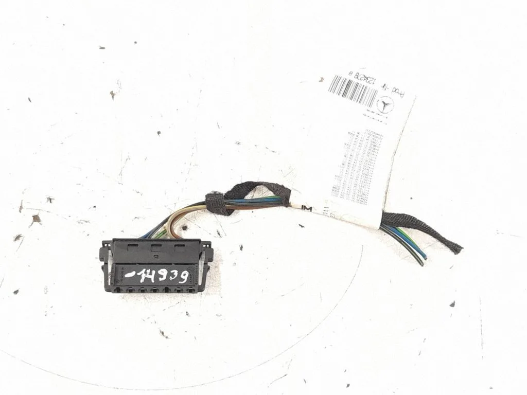 Headlight lense 2115450328