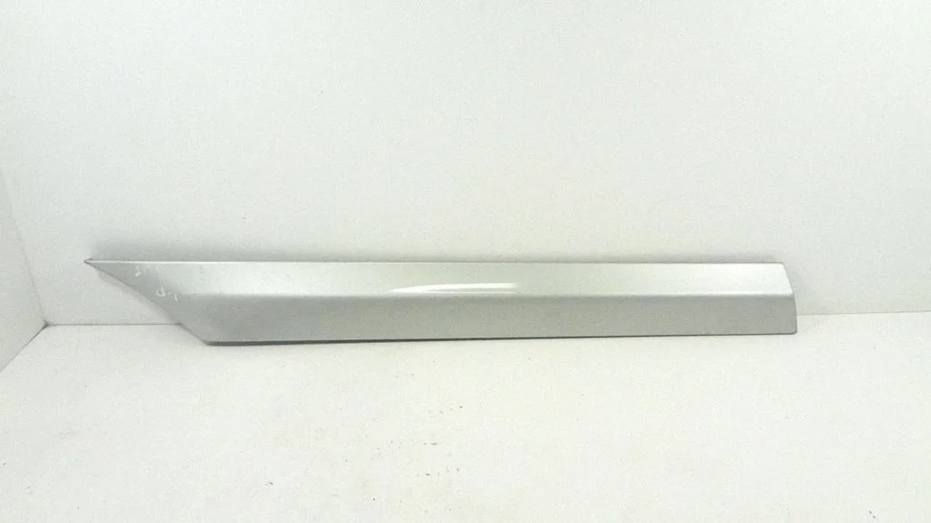 Tagumise poritiiva liist – Mercedes-Benz C-klass W203 (2000-2007)