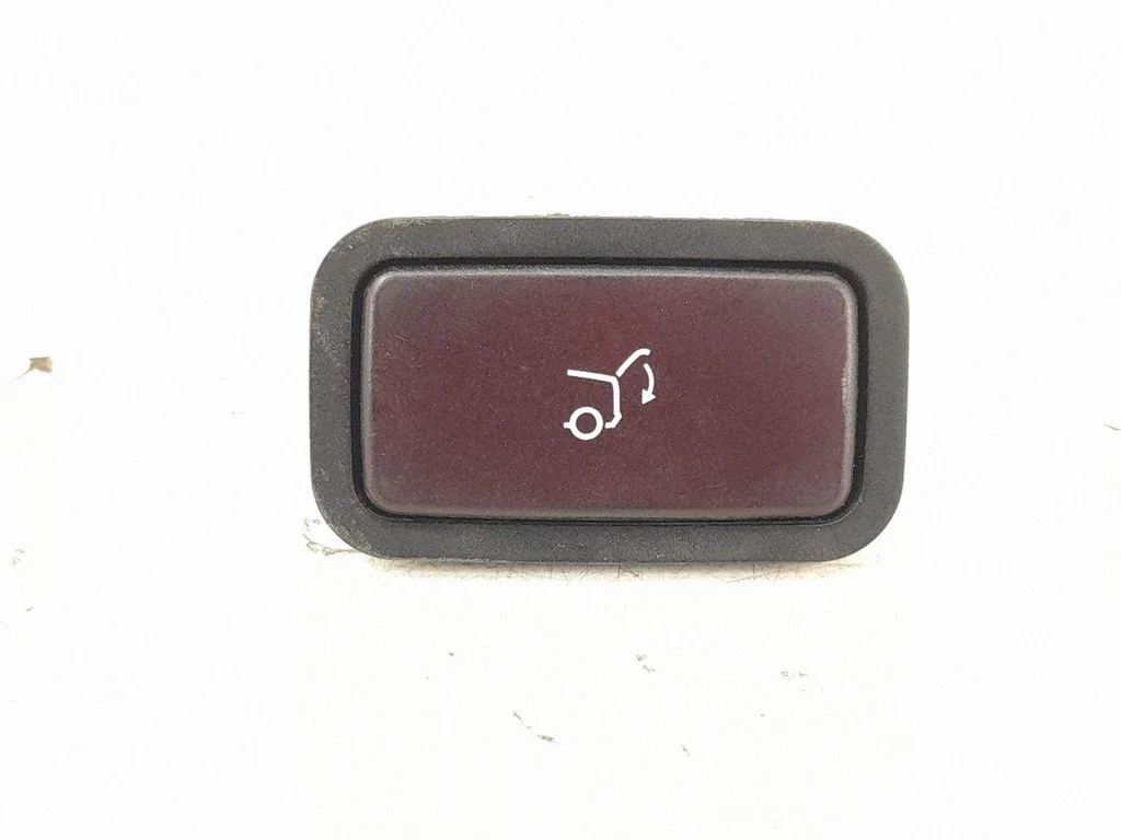 Pakiruumiluugi avamislüliti 2128210651