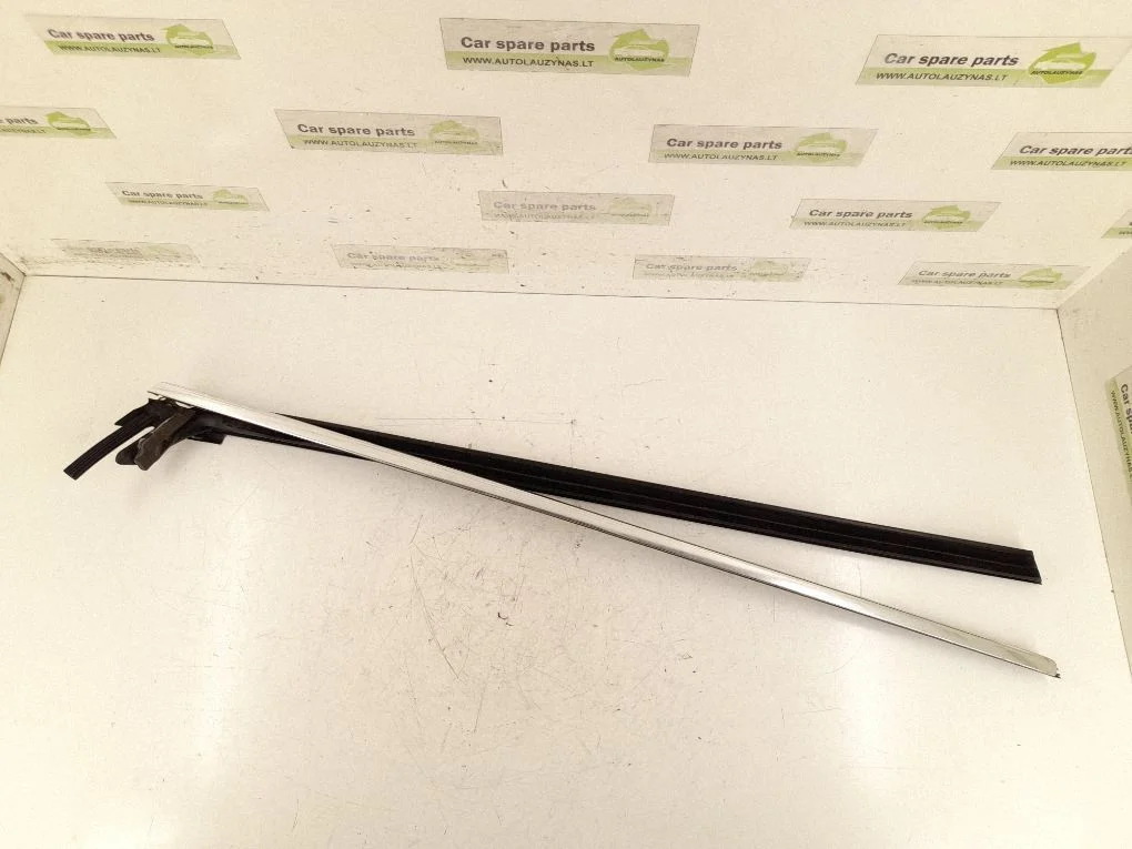 Front door glass trim molding 2077250165